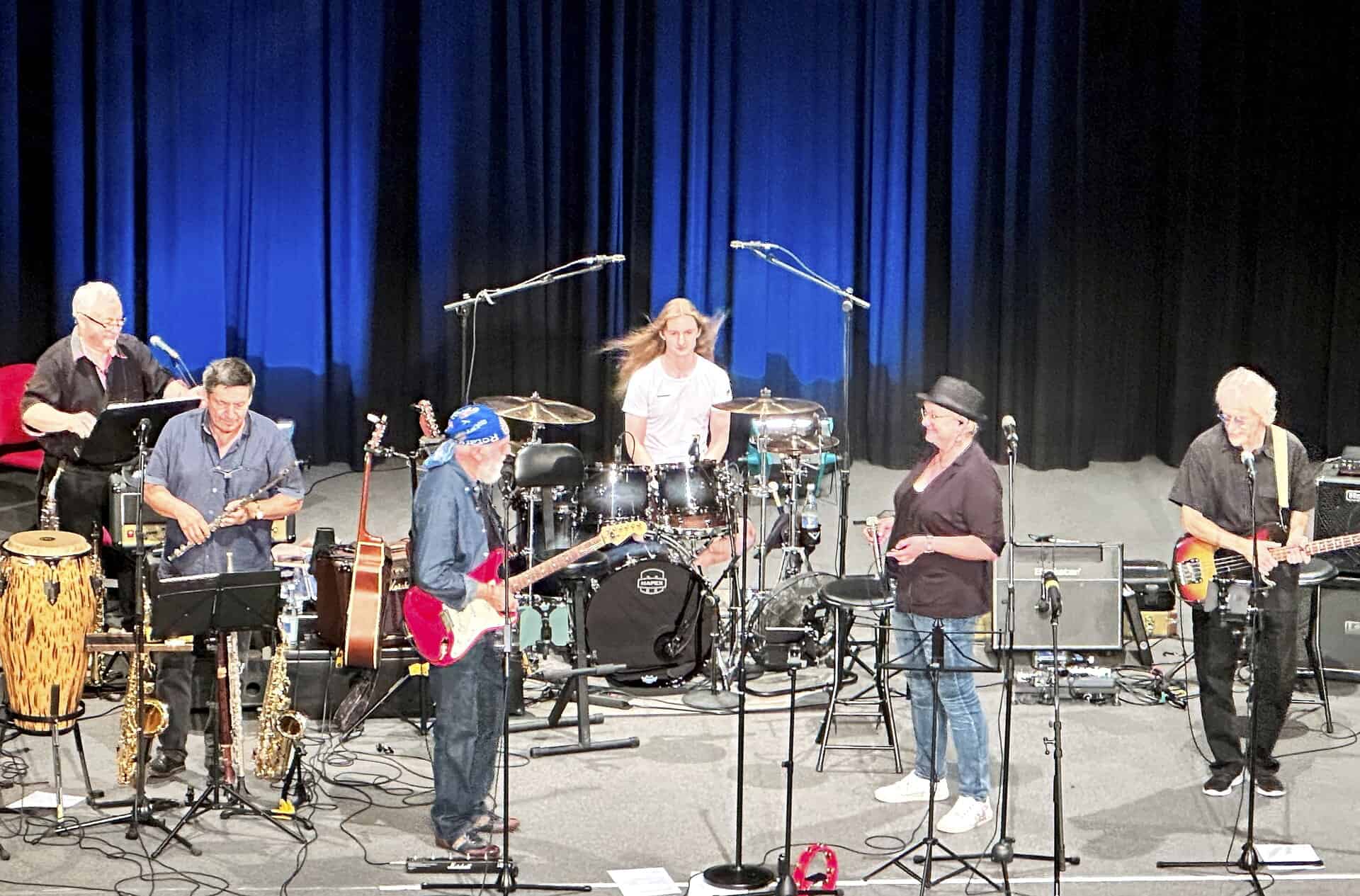 Band TM6 Kalender LGSBildrechte: TM6/Thomas Müller