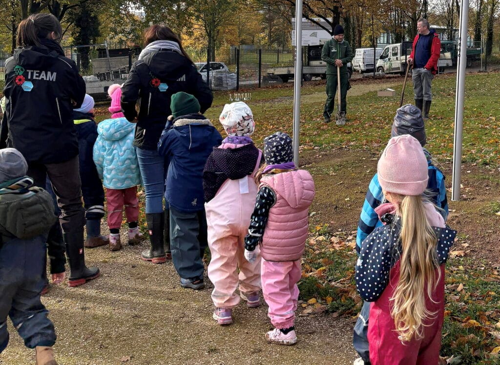 Frühblüher-Aktion im Lunapark begeistert Kita-Kinder